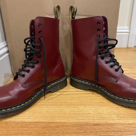 Dr. Martens Burgundy 1460 Smooth Leather Lace Up Boots - Picture 5 of 7